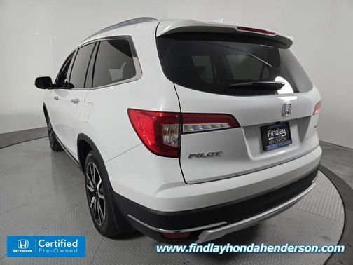 2022 Honda Pilot Touring 8-Passenger