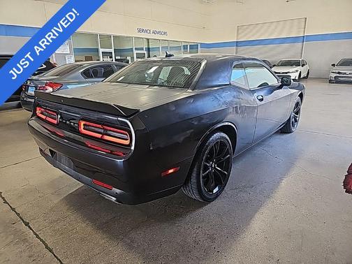 Maximum Steel Metallic Clearcoat 2017 Dodge Challenger SXT