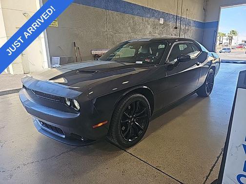 Maximum Steel Metallic Clearcoat 2017 Dodge Challenger SXT