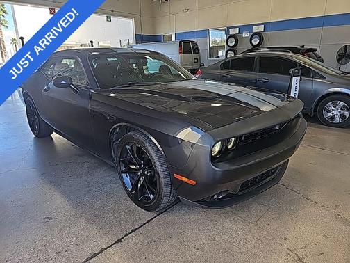 Maximum Steel Metallic Clearcoat 2017 Dodge Challenger SXT
