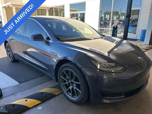 2020 Tesla Model 3 Standard Range Plus