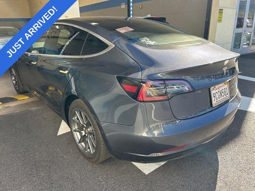 2020 Tesla Model 3 Standard Range Plus