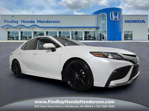 Wind Chill Pearl 2022 Toyota Camry XSE