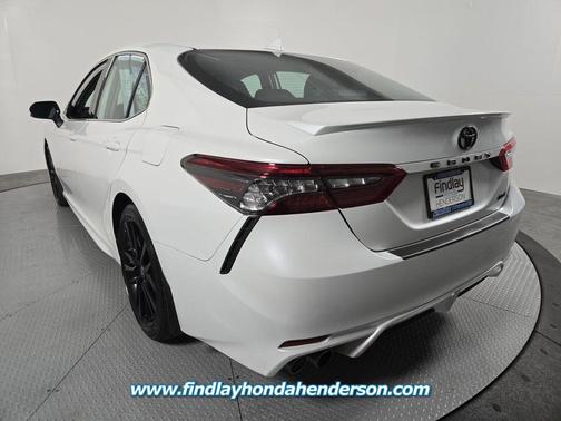 Wind Chill Pearl 2022 Toyota Camry XSE