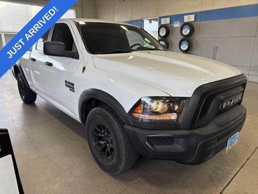 Bright White Clearcoat 2022 RAM 1500 Classic Warlock Quad Cab 4x2 6'4' Box