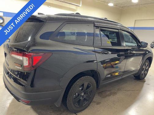 2022 Honda Pilot AWD TrailSport