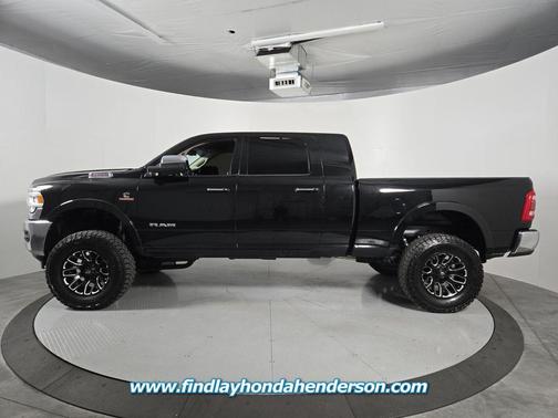 Diamond Black Crystal Pearlcoat 2019 RAM 2500 Laramie Mega Cab 4x4 6'4' Box