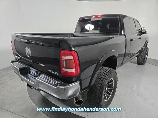 Diamond Black Crystal Pearlcoat 2019 RAM 2500 Laramie Mega Cab 4x4 6'4' Box