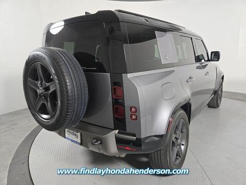 Eiger Grey Metallic 2024 Land Rover Defender X-Dynamic SE