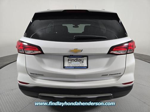 Iridescent Pearl Tricoat 2023 Chevrolet Equinox Premier w/1LZ