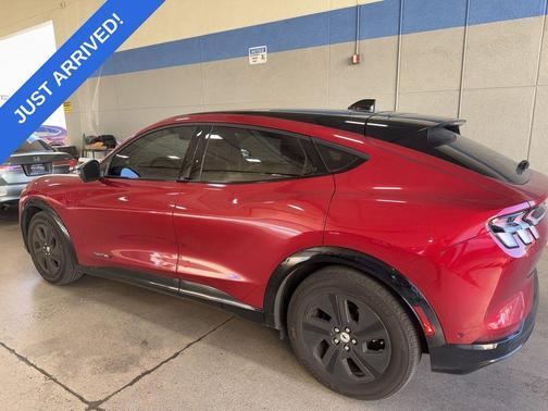 2023 Ford Mustang Mach-E California Route 1