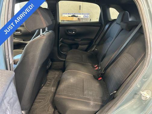 Nordic Forest Pearl 2024 Honda HR-V 2WD Sport