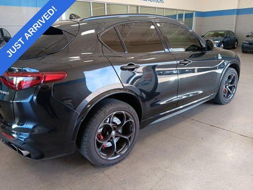 2022 Alfa Romeo Stelvio Quadrifoglio