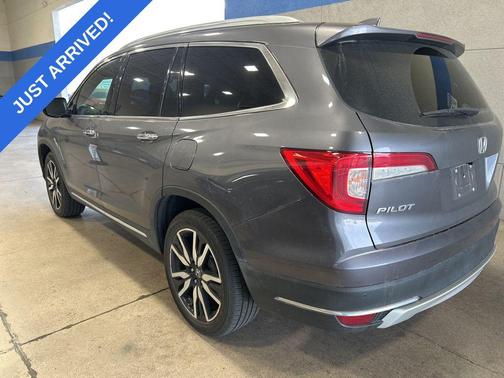 Modern Steel Metallic 2021 Honda Pilot AWD Elite