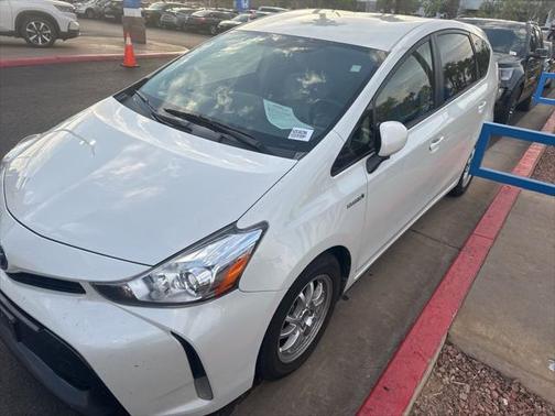 2015 Toyota Prius v Five