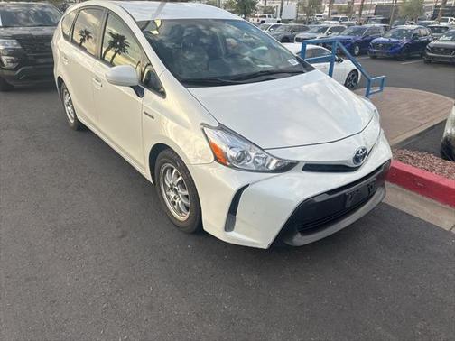 2015 Toyota Prius v Five
