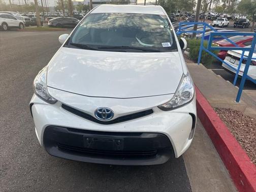 2015 Toyota Prius v Five