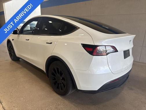2024 Tesla Model Y Long Range Dual Motor All-Wheel Drive
