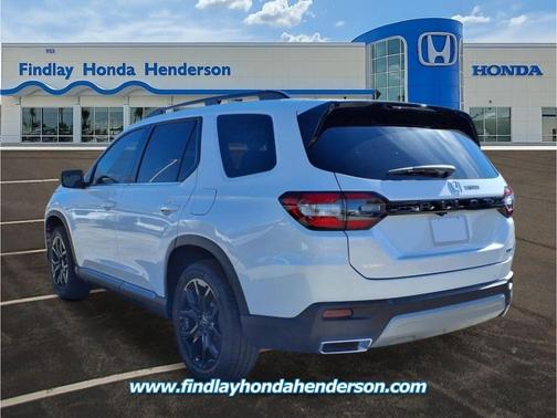 2025 Honda Pilot Touring 8-Passenger