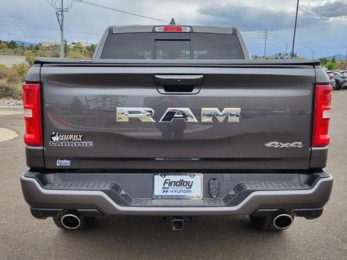 Granite Crystal Metallic Clearcoat 2025 RAM 1500 Laramie