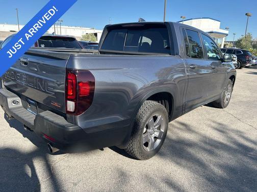 Modern Steel Metallic 2024 Honda Ridgeline TrailSport