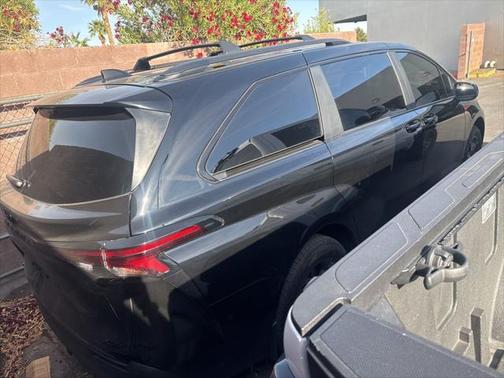 2025 Toyota Sienna Woodland Edition