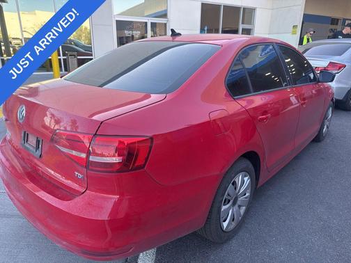 Tornado Red 2015 Volkswagen Jetta 2.0L TDI S