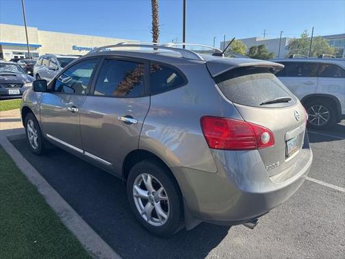 2011 Nissan Rogue SV