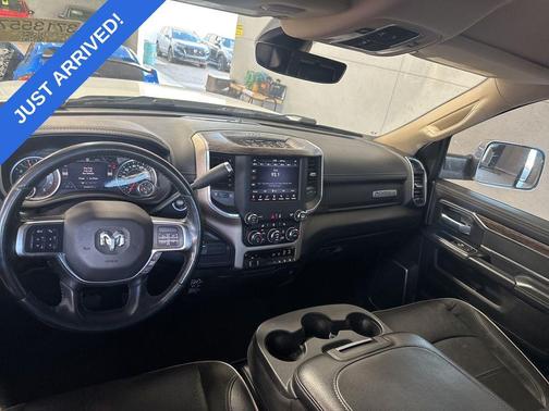 2021 RAM 2500 Laramie Crew Cab 4x4 6'4' Box