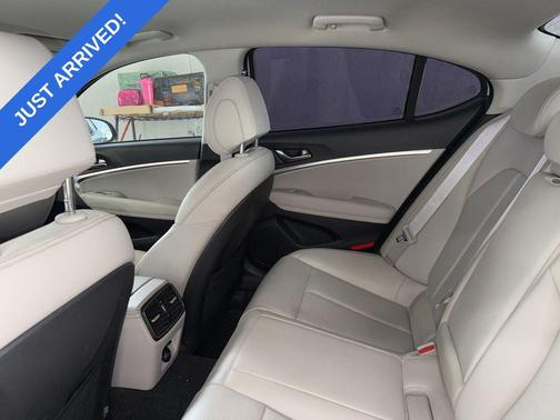 2020 Genesis G70 2.0T RWD