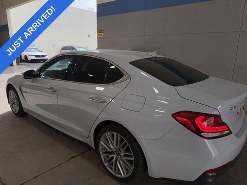 2020 Genesis G70 2.0T RWD