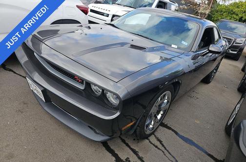 Granite Crystal Metallic Clearcoat 2014 Dodge Challenger R/T