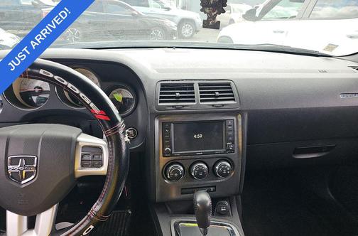 Granite Crystal Metallic Clearcoat 2014 Dodge Challenger R/T