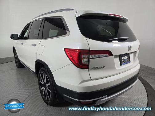 2019 Honda Pilot Touring 8-Passenger