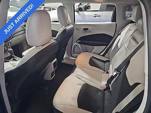 Laser Blue Pearlcoat 2018 Jeep Compass Latitude