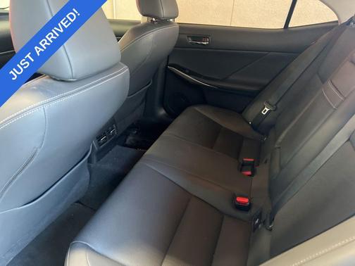 2016 Lexus IS 200t Base
