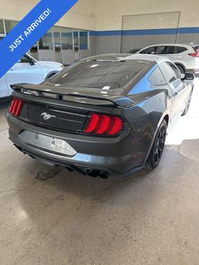 2019 Ford Mustang EcoBoost