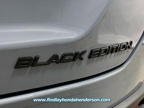 Sonic Gray Pearl 2026 Honda Pilot Black Edition