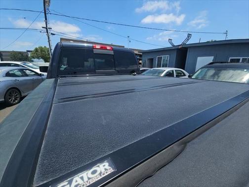 2018 RAM 1500 SLT