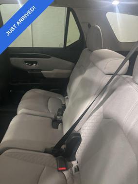 2023 Honda Pilot 2WD LX