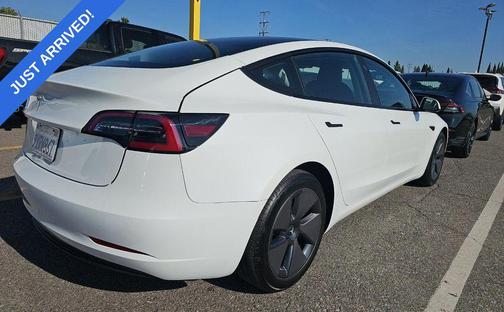 2022 Tesla Model 3 Standard Range