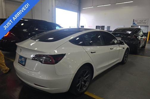 2021 Tesla Model 3 Standard Range Plus