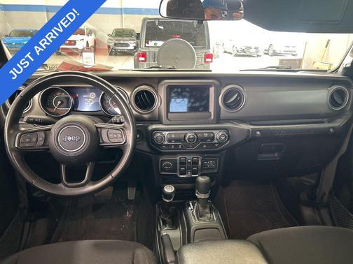 2022 Jeep Wrangler Willys