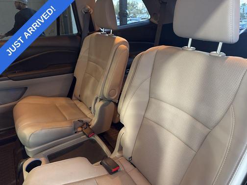 2021 Honda Pilot AWD Elite