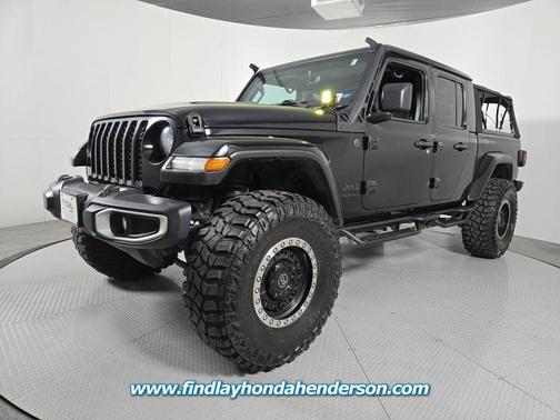 Black Clearcoat 2023 Jeep Gladiator Sport S