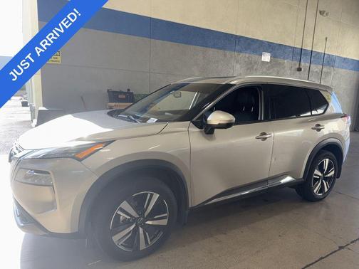 2022 Nissan Rogue SL