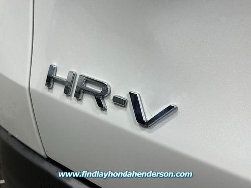 Platinum White Pearl 2026 Honda HR-V LX