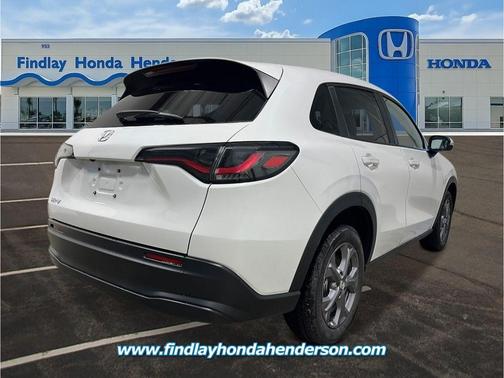 Platinum White Pearl 2026 Honda HR-V LX