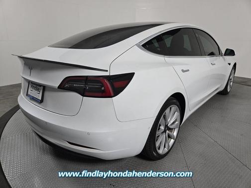 Pearl White Multi-Coat 2019 Tesla Model 3 Standard Range