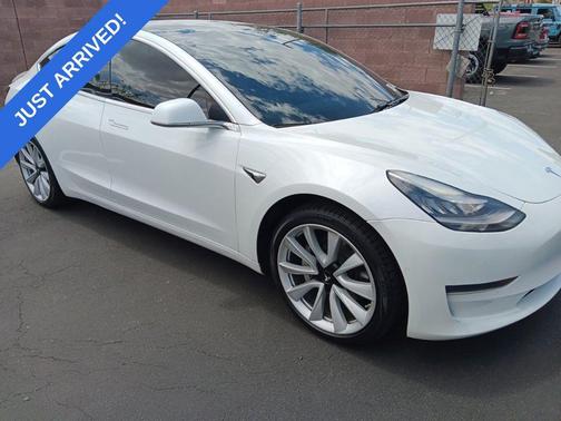 Pearl White Multi-Coat 2019 Tesla Model 3 Standard Range Plus